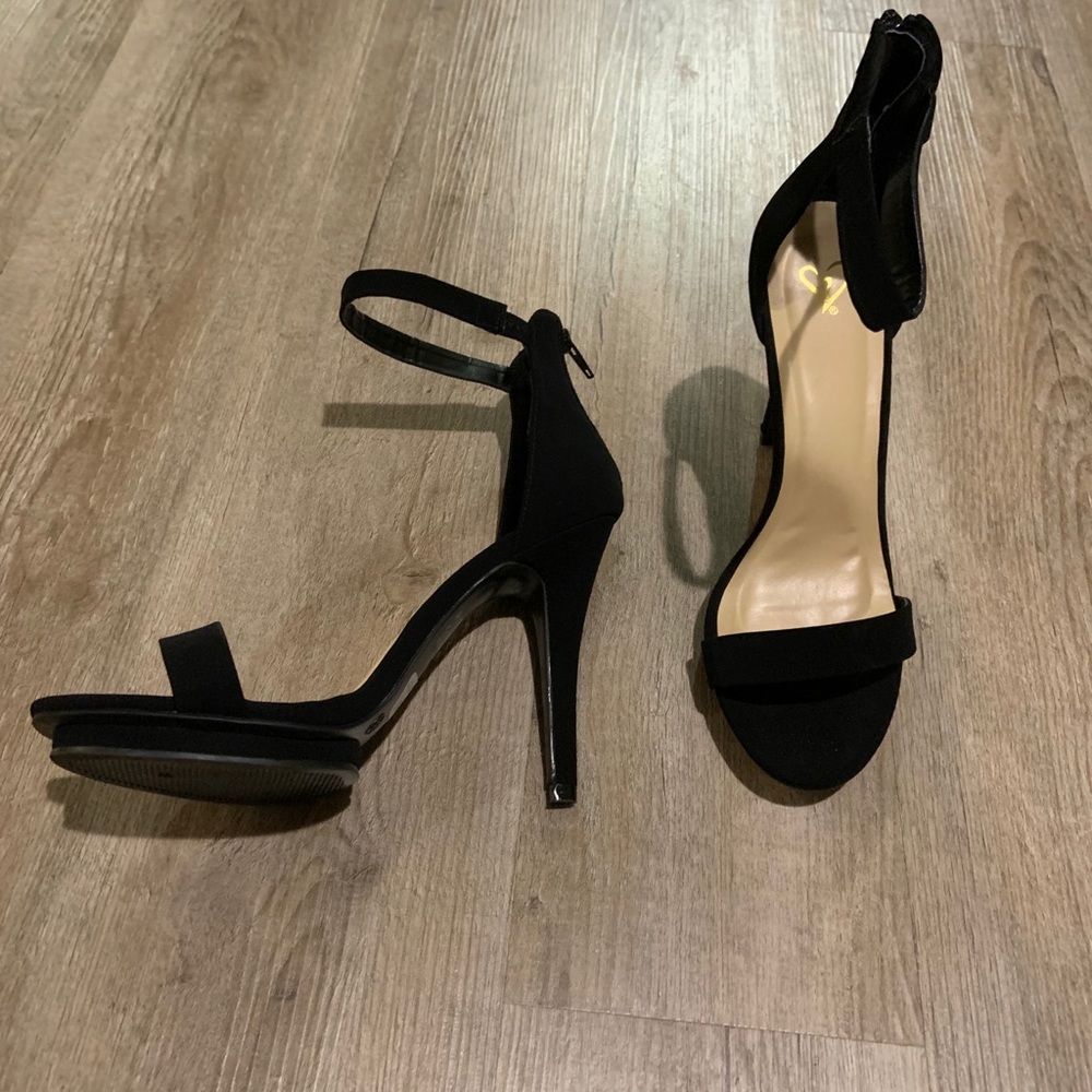 Black Stilettos